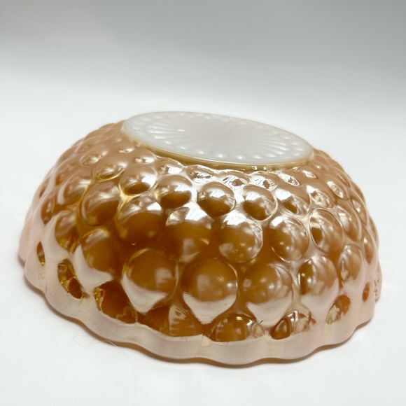 🔥👑⚓️🍑🧡🤍Fire King Anchor Hocking - Vintage Peach Lustre Large Bubble Bowl. - Picture 10 of 16